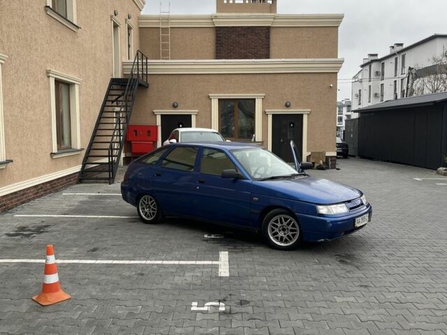 Синий ВАЗ 2112, объемом двигателя 1.6 л и пробегом 180 тыс. км за 1700 $, фото 1 на Automoto.ua