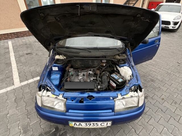 Синий ВАЗ 2112, объемом двигателя 1.6 л и пробегом 180 тыс. км за 1700 $, фото 3 на Automoto.ua