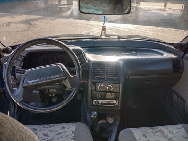 Синий ВАЗ 2112, объемом двигателя 1.6 л и пробегом 183 тыс. км за 1550 $, фото 7 на Automoto.ua