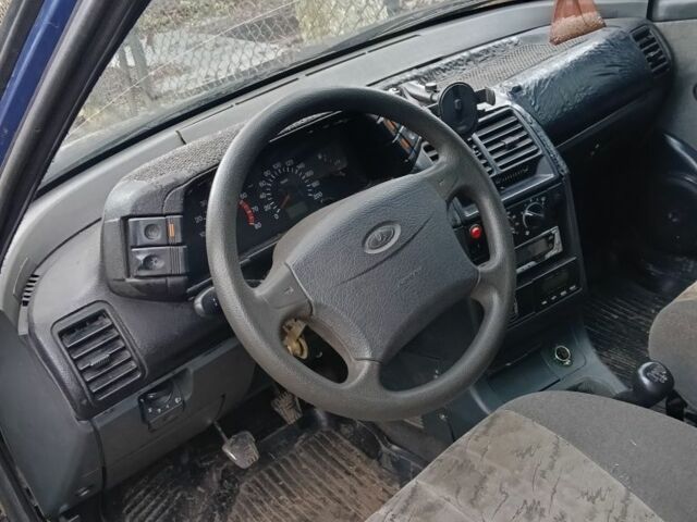 Синий ВАЗ 2112, объемом двигателя 1.6 л и пробегом 400 тыс. км за 950 $, фото 6 на Automoto.ua