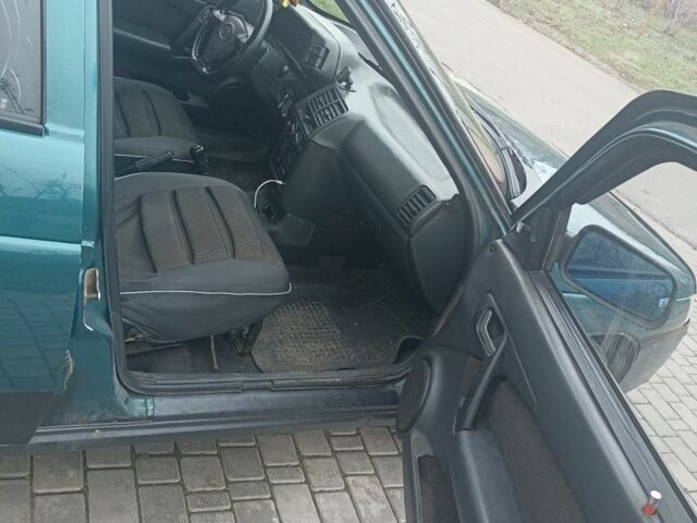 Зеленый ВАЗ 2112, объемом двигателя 1.5 л и пробегом 215 тыс. км за 1700 $, фото 1 на Automoto.ua