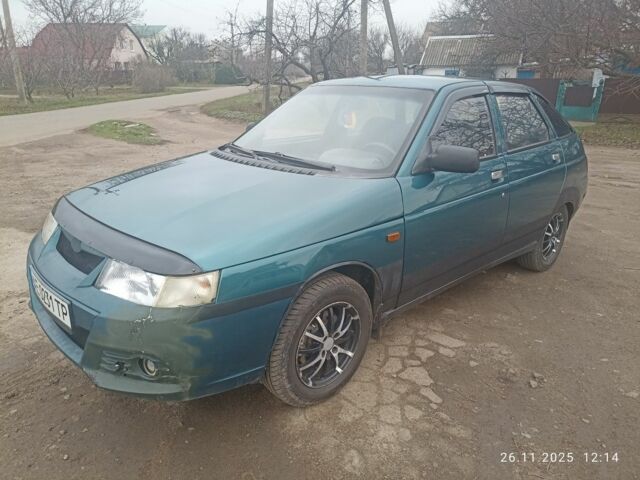 Зеленый ВАЗ 2112, объемом двигателя 1.5 л и пробегом 215 тыс. км за 1700 $, фото 3 на Automoto.ua