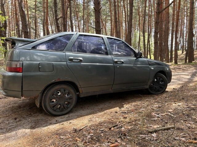 Зеленый ВАЗ 2112, объемом двигателя 1.5 л и пробегом 250 тыс. км за 1100 $, фото 2 на Automoto.ua