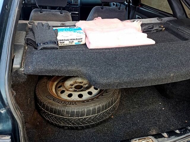 Зелений ВАЗ 2112, об'ємом двигуна 1.5 л та пробігом 244 тис. км за 1800 $, фото 9 на Automoto.ua