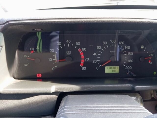 Зеленый ВАЗ 2112, объемом двигателя 1.5 л и пробегом 178 тыс. км за 1700 $, фото 4 на Automoto.ua