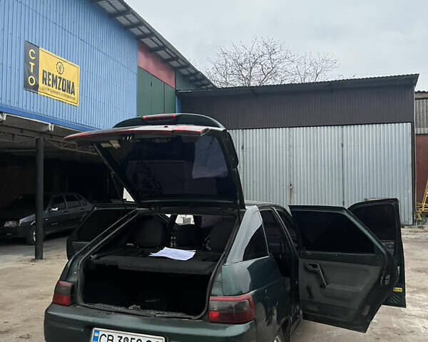 Зеленый ВАЗ 2112, объемом двигателя 1.6 л и пробегом 342 тыс. км за 1700 $, фото 1 на Automoto.ua