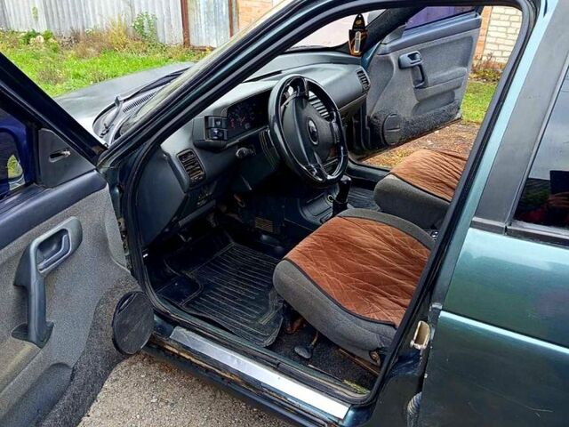 Зеленый ВАЗ 2112, объемом двигателя 1.6 л и пробегом 212 тыс. км за 1500 $, фото 4 на Automoto.ua