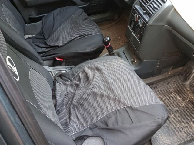 Зелений ВАЗ 2112, об'ємом двигуна 1.6 л та пробігом 179 тис. км за 950 $, фото 3 на Automoto.ua