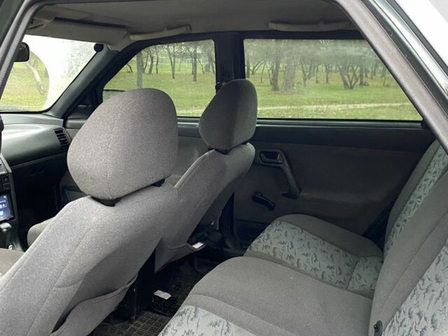 Зеленый ВАЗ 2112, объемом двигателя 1.6 л и пробегом 3 тыс. км за 1907 $, фото 6 на Automoto.ua