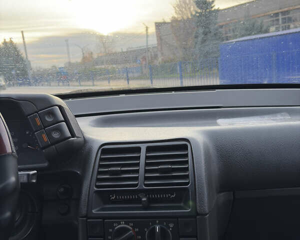 Зелений ВАЗ 2112, об'ємом двигуна 1.6 л та пробігом 200 тис. км за 2000 $, фото 12 на Automoto.ua