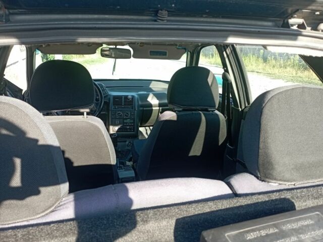 Зеленый ВАЗ 2112, объемом двигателя 1.6 л и пробегом 435 тыс. км за 1000 $, фото 7 на Automoto.ua