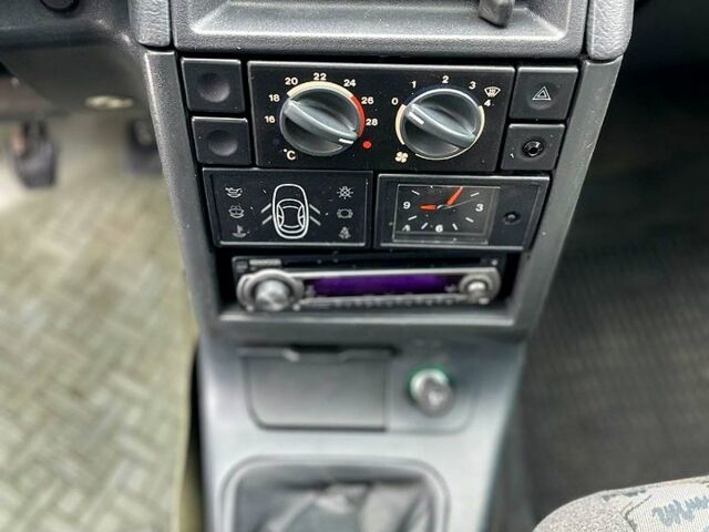 Зелений ВАЗ 2112, об'ємом двигуна 1.6 л та пробігом 120 тис. км за 2850 $, фото 6 на Automoto.ua