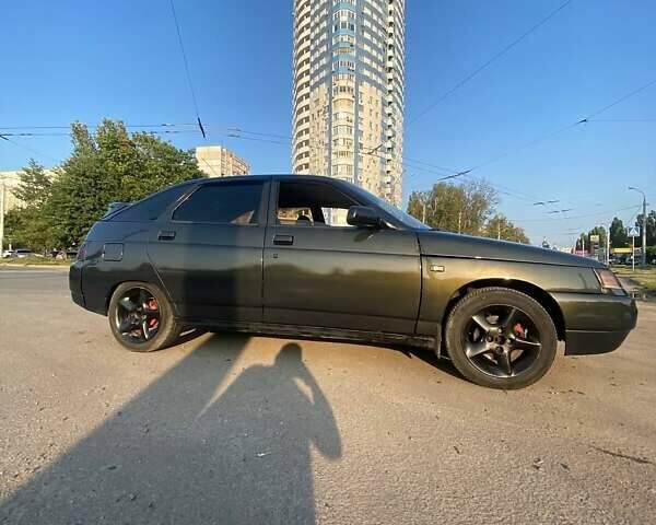 Зеленый ВАЗ 2112, объемом двигателя 1.6 л и пробегом 200 тыс. км за 2100 $, фото 3 на Automoto.ua