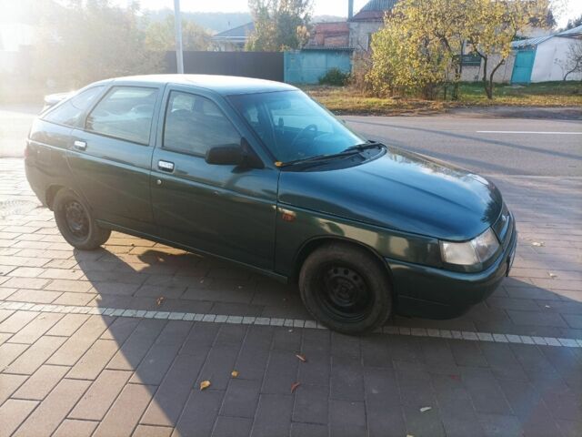 Зеленый ВАЗ 2112, объемом двигателя 1.6 л и пробегом 1000 тыс. км за 1000 $, фото 1 на Automoto.ua