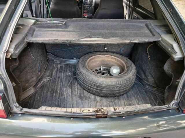 Зелений ВАЗ 2112, об'ємом двигуна 1.6 л та пробігом 230 тис. км за 1600 $, фото 5 на Automoto.ua