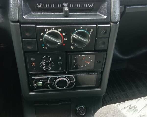 Зеленый ВАЗ 2112, объемом двигателя 1.6 л и пробегом 236 тыс. км за 1350 $, фото 10 на Automoto.ua