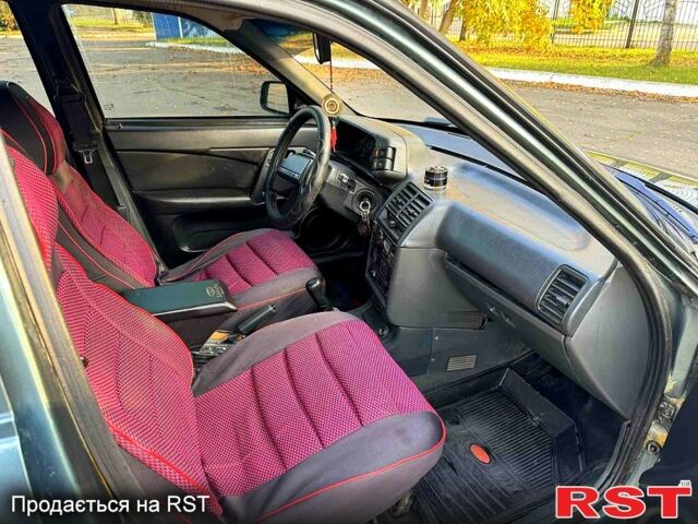Зеленый ВАЗ 2112, объемом двигателя 1.6 л и пробегом 180 тыс. км за 1800 $, фото 5 на Automoto.ua