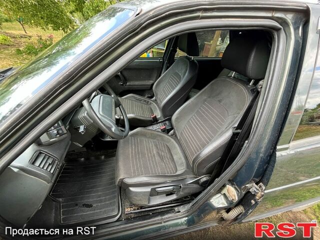 Зелений ВАЗ 2112, об'ємом двигуна 1.6 л та пробігом 220 тис. км за 1700 $, фото 3 на Automoto.ua