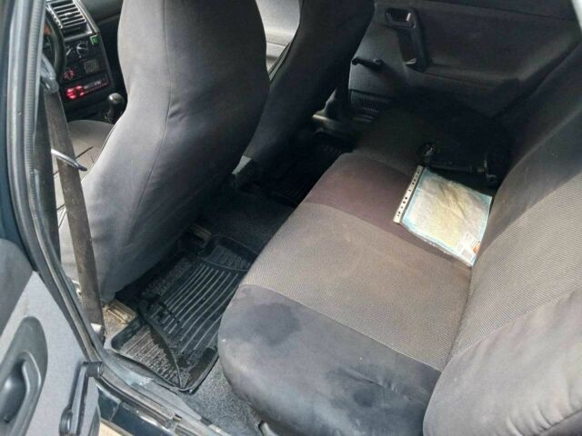 Зелений ВАЗ 2112, об'ємом двигуна 1.6 л та пробігом 230 тис. км за 1600 $, фото 4 на Automoto.ua