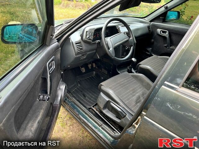 Зелений ВАЗ 2112, об'ємом двигуна 1.6 л та пробігом 220 тис. км за 1700 $, фото 2 на Automoto.ua