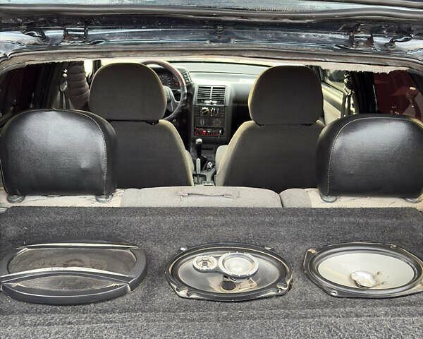 Зелений ВАЗ 2112, об'ємом двигуна 1.6 л та пробігом 200 тис. км за 2000 $, фото 8 на Automoto.ua