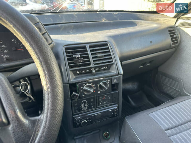 Зеленый ВАЗ 2112, объемом двигателя 1.6 л и пробегом 424 тыс. км за 1350 $, фото 5 на Automoto.ua