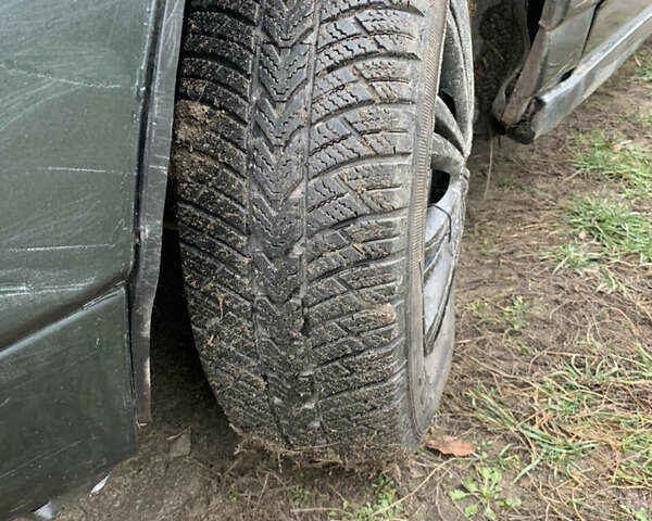 Зеленый ВАЗ 2112, объемом двигателя 1.6 л и пробегом 236 тыс. км за 1150 $, фото 6 на Automoto.ua