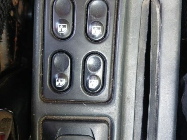 Зеленый ВАЗ 2112, объемом двигателя 1.6 л и пробегом 415 тыс. км за 1100 $, фото 5 на Automoto.ua