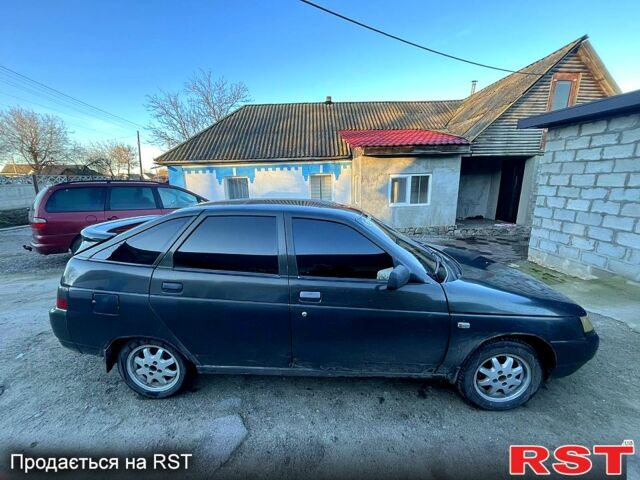 Зеленый ВАЗ 2112, объемом двигателя 1.5 л и пробегом 120 тыс. км за 1200 $, фото 3 на Automoto.ua