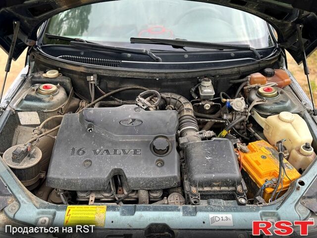 Зеленый ВАЗ 2112, объемом двигателя 1.6 л и пробегом 250 тыс. км за 2250 $, фото 11 на Automoto.ua