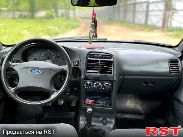 Зеленый ВАЗ 2112, объемом двигателя 1.6 л и пробегом 250 тыс. км за 2250 $, фото 8 на Automoto.ua