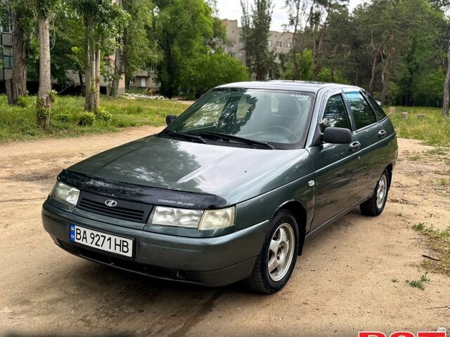 Зеленый ВАЗ 2112, объемом двигателя 1.6 л и пробегом 250 тыс. км за 2250 $, фото 1 на Automoto.ua