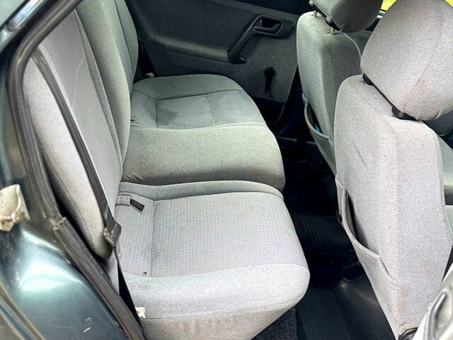 Зеленый ВАЗ 2112, объемом двигателя 1.6 л и пробегом 250 тыс. км за 2250 $, фото 9 на Automoto.ua