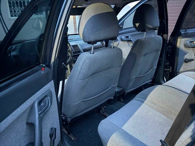 Зеленый ВАЗ 2112, объемом двигателя 1.6 л и пробегом 130 тыс. км за 1850 $, фото 11 на Automoto.ua