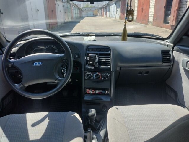 Зеленый ВАЗ 2112, объемом двигателя 1.6 л и пробегом 55 тыс. км за 3500 $, фото 4 на Automoto.ua