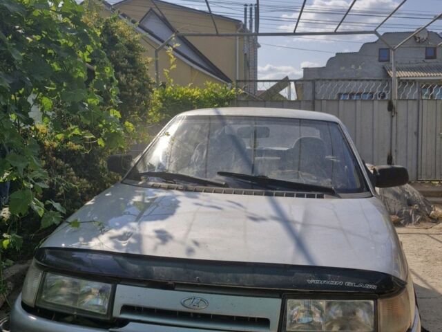 Зеленый ВАЗ 2112, объемом двигателя 1.5 л и пробегом 275 тыс. км за 900 $, фото 2 на Automoto.ua