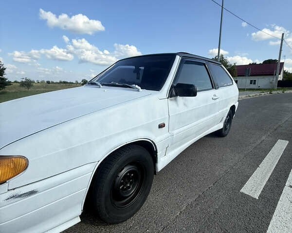Белый ВАЗ 2113 Самара, объемом двигателя 1.6 л и пробегом 370 тыс. км за 660 $, фото 2 на Automoto.ua