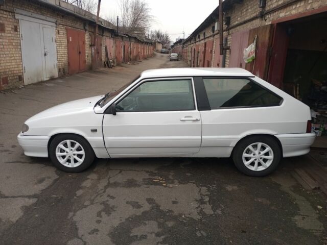 Білий ВАЗ 2113 Самара, об'ємом двигуна 1 л та пробігом 200 тис. км за 2350 $, фото 5 на Automoto.ua