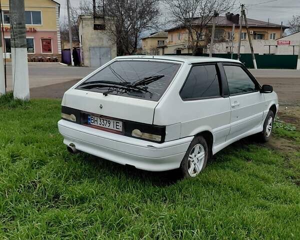 Білий ВАЗ 2113 Самара, об'ємом двигуна 1.6 л та пробігом 161 тис. км за 1400 $, фото 1 на Automoto.ua