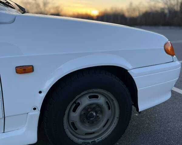 Белый ВАЗ 2113 Самара, объемом двигателя 1.6 л и пробегом 45 тыс. км за 3000 $, фото 10 на Automoto.ua