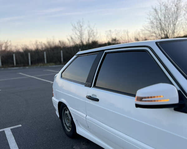 Белый ВАЗ 2113 Самара, объемом двигателя 1.6 л и пробегом 45 тыс. км за 3000 $, фото 9 на Automoto.ua