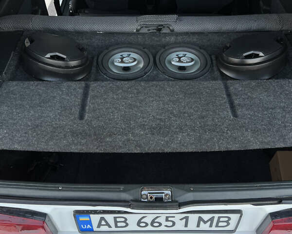 Белый ВАЗ 2113 Самара, объемом двигателя 1.6 л и пробегом 45 тыс. км за 3000 $, фото 35 на Automoto.ua