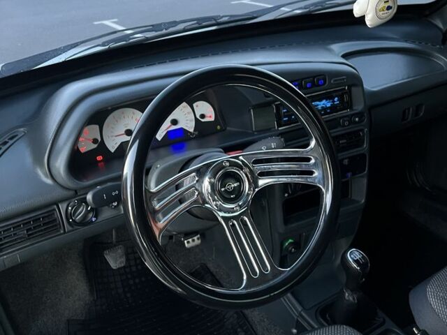 Белый ВАЗ 2113 Самара, объемом двигателя 1.6 л и пробегом 45 тыс. км за 3000 $, фото 17 на Automoto.ua