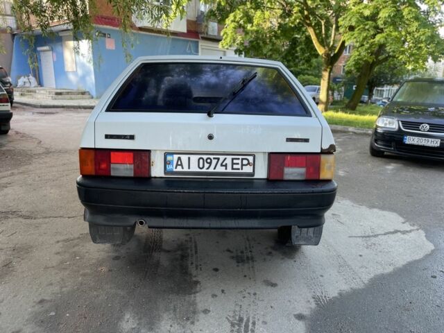 Белый ВАЗ 2113 Самара, объемом двигателя 1.6 л и пробегом 107 тыс. км за 1500 $, фото 2 на Automoto.ua