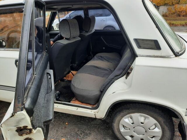 Белый ВАЗ 2113 Самара, объемом двигателя 1.2 л и пробегом 110 тыс. км за 850 $, фото 3 на Automoto.ua