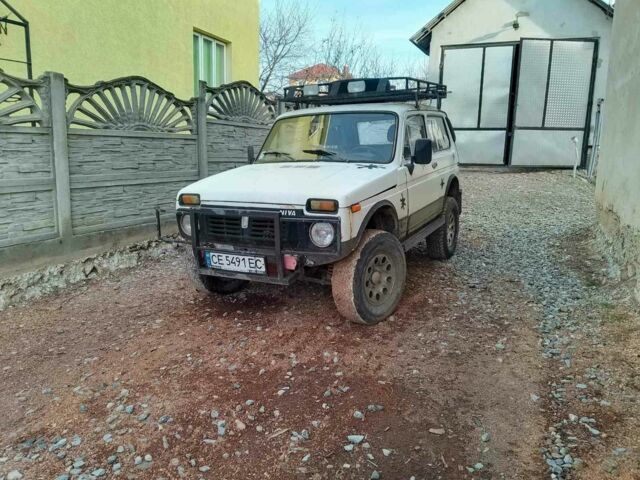 Белый ВАЗ 2113 Самара, объемом двигателя 1.7 л и пробегом 150 тыс. км за 1600 $, фото 3 на Automoto.ua