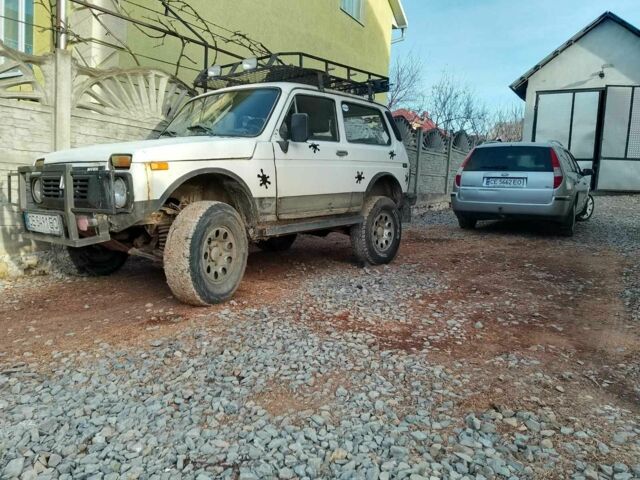 Белый ВАЗ 2113 Самара, объемом двигателя 1.7 л и пробегом 150 тыс. км за 1600 $, фото 6 на Automoto.ua