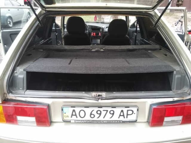 Бежевый ВАЗ 2113 Самара, объемом двигателя 1.5 л и пробегом 300 тыс. км за 1500 $, фото 5 на Automoto.ua