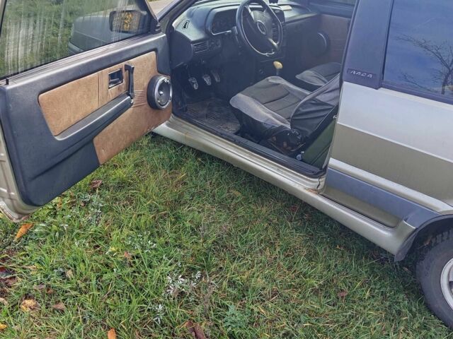 Бежевий ВАЗ 2113 Самара, об'ємом двигуна 1.5 л та пробігом 130 тис. км за 1734 $, фото 6 на Automoto.ua