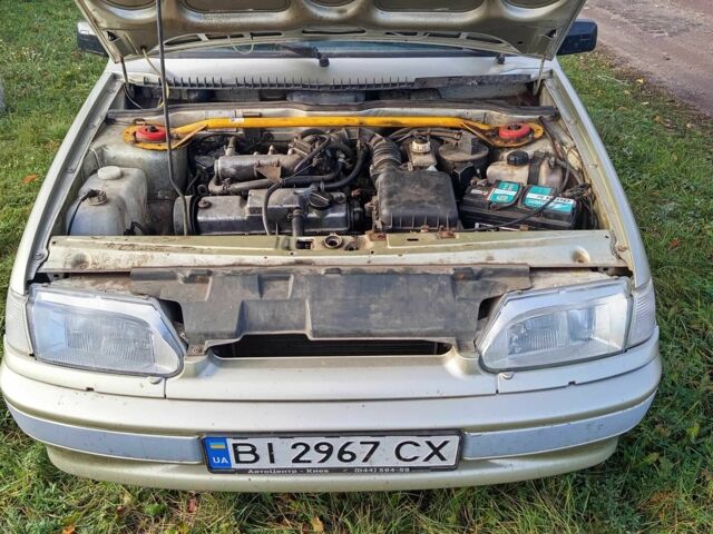 Бежевий ВАЗ 2113 Самара, об'ємом двигуна 1.5 л та пробігом 130 тис. км за 1734 $, фото 9 на Automoto.ua